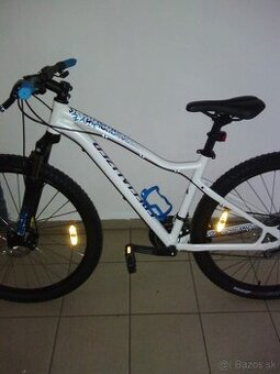 Horský bicykel specialized
