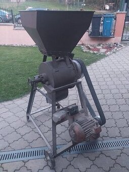 Šrotovník na obilie