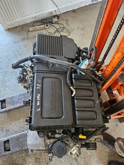 Predám kompletny motor Z6 1.6 benzin 77kw