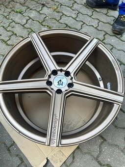 5x108 r20 elektrony disky