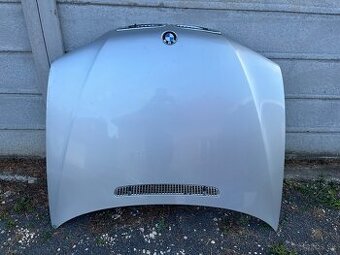 Predám kapotu z BMW e46 faselift - 1