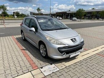 Peugeot 207 1.6 HDi 66kw SW panoramatická střecha