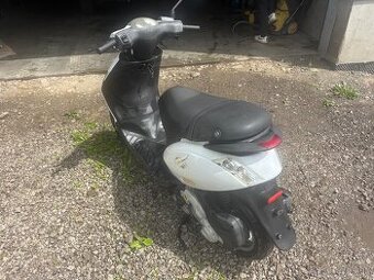 Piaggio zip 50 4t