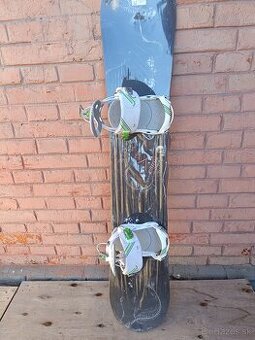 Nový snowboart Niche Sonnet 144 cm s novým viazaním SP Rage