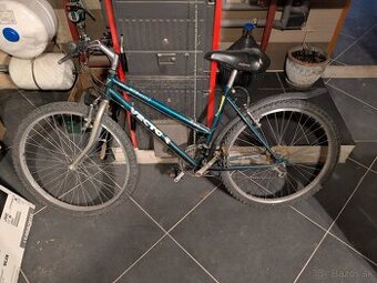 Starší dámsky bicykel Vector