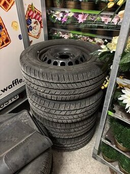 235/65R16C