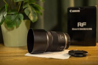Canon RF 85 mm f/2 Macro IS STM (top stav, záruka)