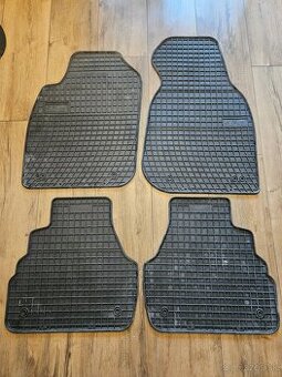 Predám tieto nove nepoužité gumené rohoze na Audi a6c5