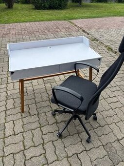 Predám PC stôl a kancelársku stoličku