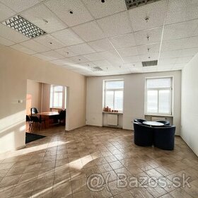 Kancelárske priestory (65 m²) v Čadci