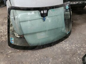 Peugeot 406 čelné sklo