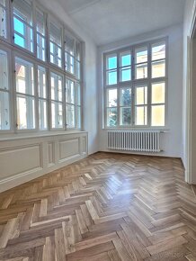 PRENÁJOM staromestský byt / kancelária /ateliér Bratislava I