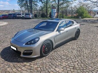 Porsche Panamera GTS