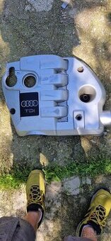 Kryt motora audi a4 b6