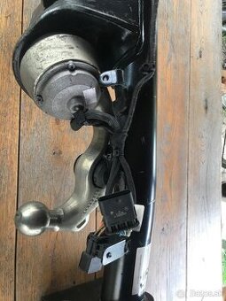 BMW tažné elektricky sklopny