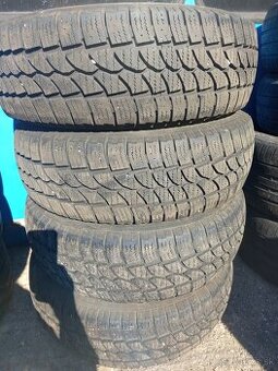 215/70R15C