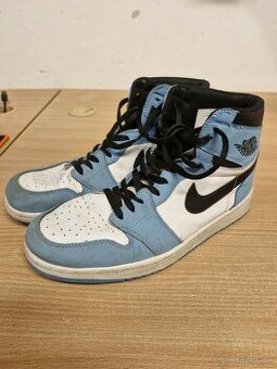 Air Jordan 1 High University Blue