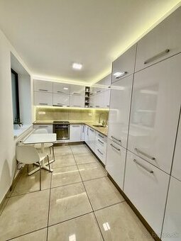 Predaj 4 izb. rodinný dom Mudroňova ulica Bratislava.