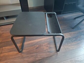 Darujem TV skrinku a konferenčný stolík