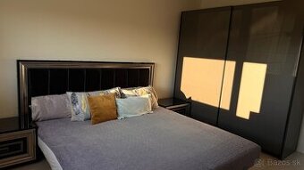 Kompletne zariadený 2-izbový byt s predzáhradkou – Rajka