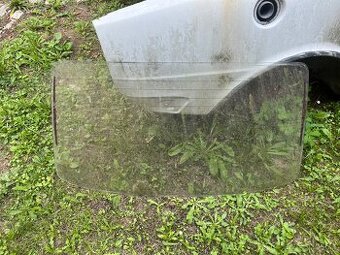 Zadné okno Škoda 105/120