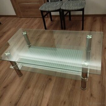 Konferenčný používany sklenený stolík 120cm x 65cm