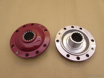 Príruba na manžetovú nápravu