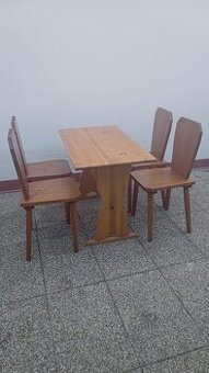 Jedálenský kút, stôl, 4 stoličky, nábytok z masívu