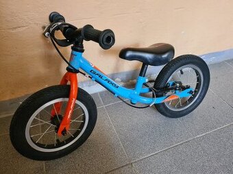 Odrazadlo a prilby