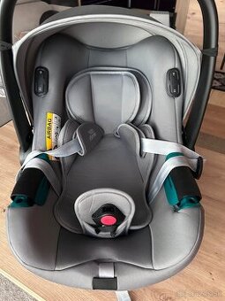 Vajicko BRITAX RÖMER Autosedačka Baby-Safe iSense (0-13 kg)