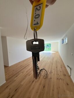 Parkety drevené trojvrstvové - podlaha