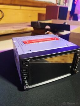 Autorádio s Bluetooth / Wi-Fi Android 12