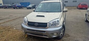 Toyota Rav4 2.0 diesel, 175k nájazd, r.v.04 na diely