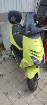 Kúpim Aprilia leonardo150. Na diely
