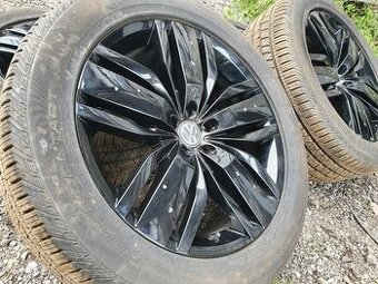 zimní alu kola Factory VW Passat Arteon 5x112