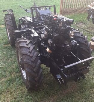 Výfuk na motor Lambardini 3-valec MT8