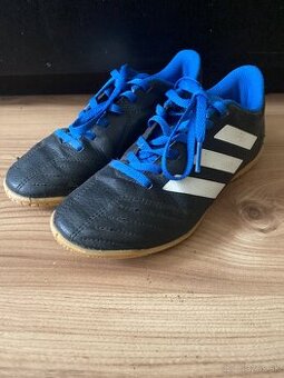 Indoor futbalové topánky