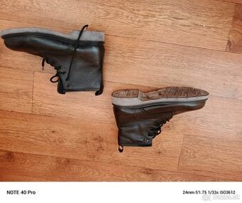 Dámske kožené topánky