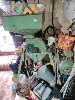 Silný 4kw šrotovník na obilie