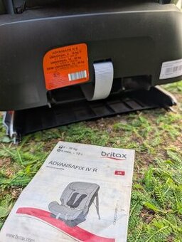 Britax Romer Advasafix IV R
