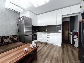 Predám 1 izbový byt v centre mesta