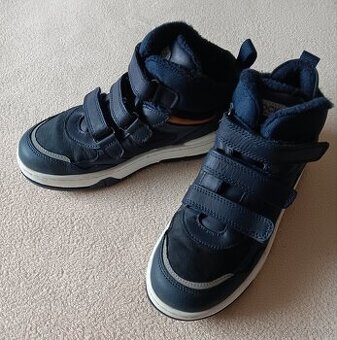 Prechodné topánky chlapec veľ. 33