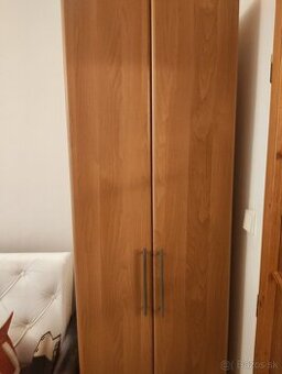 Šatníková skriňa ako nová