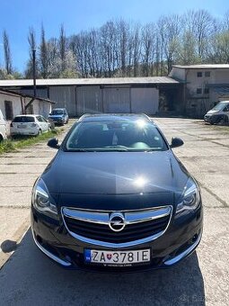 Predám Opel Insignia Sports Tourer, r. 2014