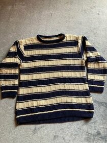 Strikovany sveter