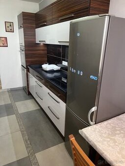 Na prenájom 3 izbový zariadený byt - 1