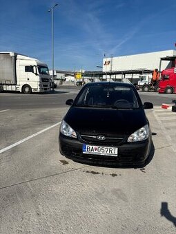 Hyundai Getz 1.1i 49kW, r.v. 2007, 83 000 km, benzín, čierna