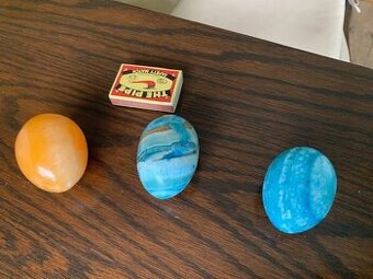 Predám veľké vzácne kamene-ONYX,ALABASTER,JASPIS