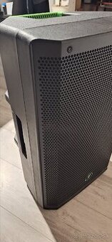 Mackie 1300w