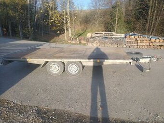 Prívesný vozík brzdený , vlečka , dvojnapravovy